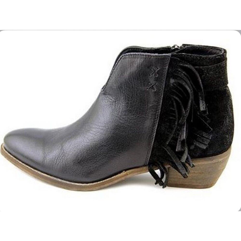 Diba True Pony Up Black Leather Fringe Ankle Boots Women's 9.5 EUC